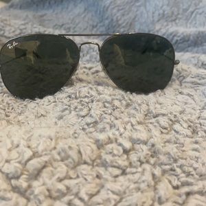 Classic aviator Rayban sunglasses